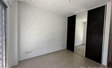 Alquiler Departamento 3 ambientes con balcón en Wilde
