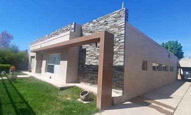 CASA EN VENTA EN CATRIEL-RIO NEGRO