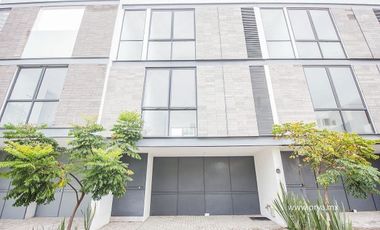 Casa en Venta en Santa Ana Tepetitlán, Zapopan Jalisco.