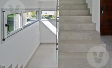 Casa en alquiler - Barrio Terralagos, Canning