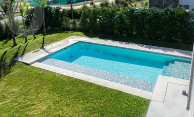 Casa en alquiler - Barrio Terralagos, Canning