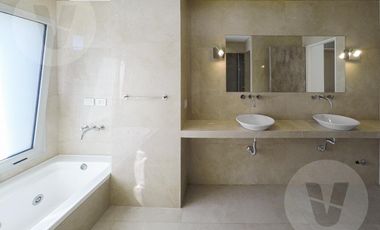 Casa en alquiler - Barrio Terralagos, Canning