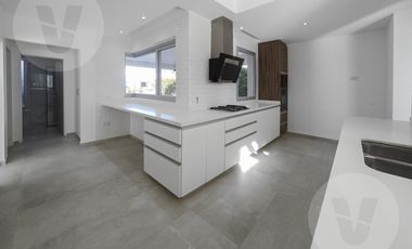 Casa en alquiler - Barrio Terralagos, Canning