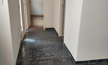 PH 2 ambientes, patio, lavadero- Beccar