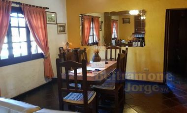 Importante y único chalet en Luis Palacios - Santa Fe