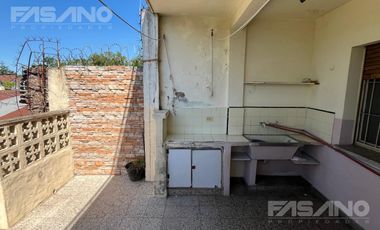 VENTA EN BLOCK - 2 LOCALES - 2 PH C/ FDO LIBRE