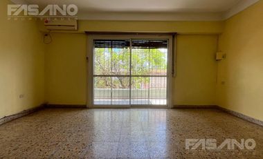 VENTA EN BLOCK - 2 LOCALES - 2 PH C/ FDO LIBRE