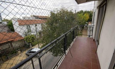 Departamento de 3 ambientes en alquiler, en Vicente López.
