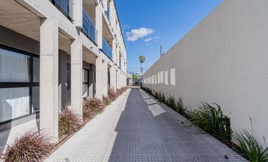 Alquiler departamento 2 ambientes en Moron.