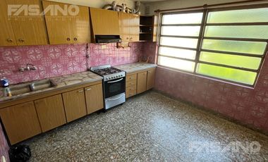 VENTA EN BLOCK - 2 LOCALES - 2 PH C/ FDO LIBRE