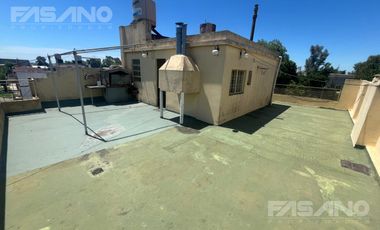 VENTA EN BLOCK - 2 LOCALES - 2 PH C/ FDO LIBRE