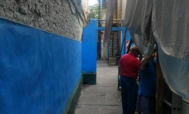 Olavarría al 900 TÍPICO CONVENTILLO DE  CHAPA Y MADERA