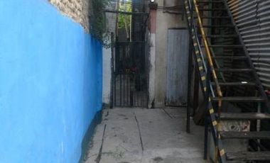 Olavarría al 900 TÍPICO CONVENTILLO DE  CHAPA Y MADERA