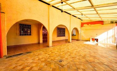 CASA EN RENTA - TEJOCOTE