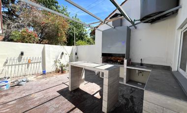 Casa de 4 Ambientes en Venta en Bouchardo