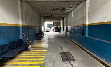 Venta Edificio - Hotel   Locales   120 cocheras en Avellaneda