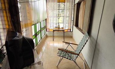 Quinta Amueblada con Piscina y amplio lote en Villa Urquiza