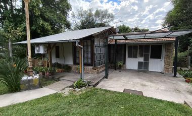 Quinta Amueblada con Piscina y amplio lote en Villa Urquiza