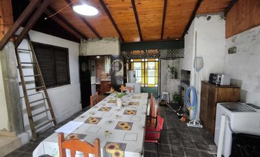 Quinta Amueblada con Piscina y amplio lote en Villa Urquiza