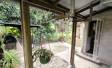 Quinta Amueblada con Piscina y amplio lote en Villa Urquiza