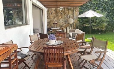 Espectacular casa en venta en Lomas Country