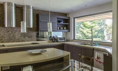 Espectacular casa en venta en Lomas Country