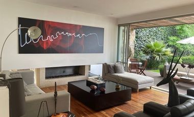 Espectacular casa en venta en Lomas Country