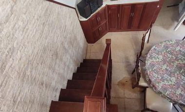 PH en  VENTA de 5 ambientes con patios, sin expensas.