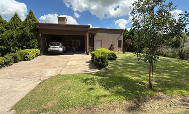 Venta Casa en barrio privado Puerto Roldan