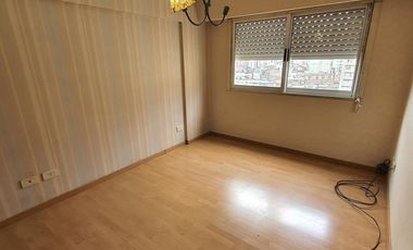 Departamento en  lanus O. de 3 ambientes con cochera
