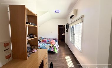 CASA 3 AMBIENTES EN VENTA C/ QUINCHO Y PARQUE, DON BOSCO, BERNAL. APTO CRÉDITO
