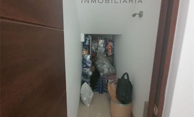 HURBAN RENTA amplia  casa en La Herradura SIN AMUEBLAR