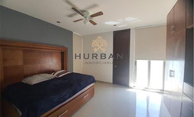 HURBAN RENTA amplia  casa en La Herradura SIN AMUEBLAR