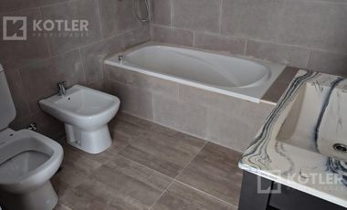 PH a estrenar, 3 ambientes, con cochera y patio