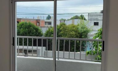 PH a estrenar, 3 ambientes, con cochera y patio