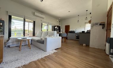 VENTA CASA 2 DORMITORIOS CON PILETA