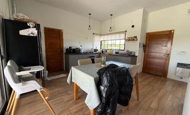 VENTA CASA 2 DORMITORIOS CON PILETA