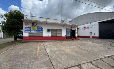 Galpón con Oficinas en Venta