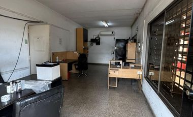 Galpón con Oficinas en Venta