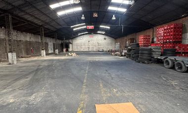 Galpón con Oficinas en Venta