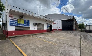 Galpón con Oficinas en Venta