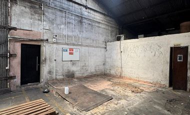Galpón con Oficinas en Venta
