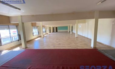 Edificio comercial en venta en San Miguel
