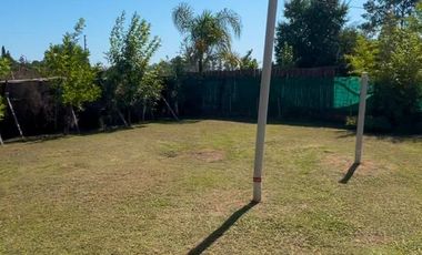 Venta de dos Casas 3 amb y 2 amb lote propio 1.000 mts Exaltación de la Cruz