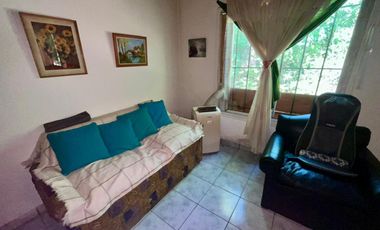 Venta de dos Casas 3 amb y 2 amb lote propio 1.000 mts Exaltación de la Cruz