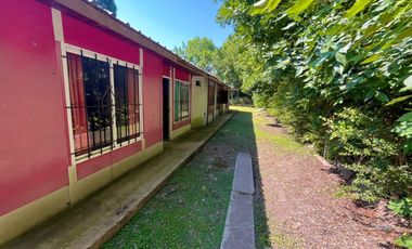 Venta de dos Casas 3 amb y 2 amb lote propio 1.000 mts Exaltación de la Cruz