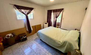 Venta de dos Casas 3 amb y 2 amb lote propio 1.000 mts Exaltación de la Cruz