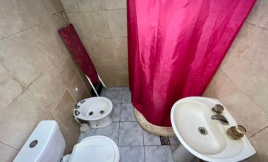 Venta de dos Casas 3 amb y 2 amb lote propio 1.000 mts Exaltación de la Cruz