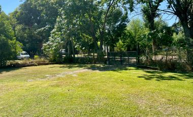 Venta de dos Casas 3 amb y 2 amb lote propio 1.000 mts Exaltación de la Cruz