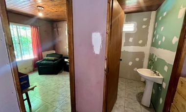 Venta de dos Casas 3 amb y 2 amb lote propio 1.000 mts Exaltación de la Cruz